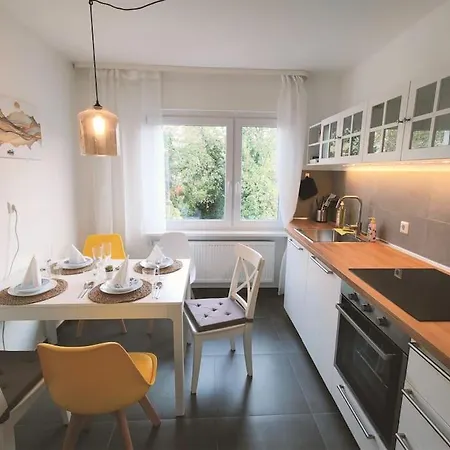 2 Schoene Apartments Naehe Hauptbahnhof Karlsruhe Exterior foto